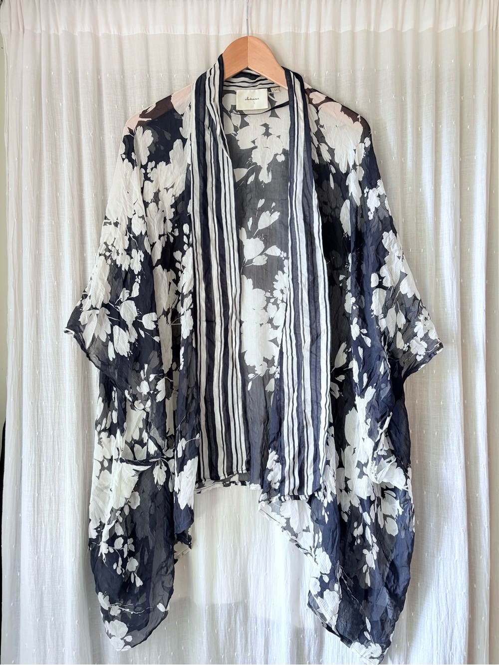 Anthropologie Elevenses Palolem Silk Floral Sheer Kimono 100% Silk Navy White